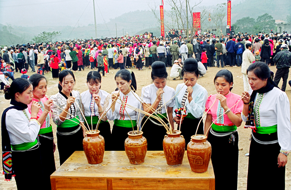 Rượu cần Sơn La